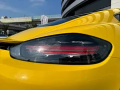2022 Porsche 718 Cayman 2.0T — фото 18