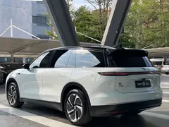 2023 Nio ES8 75kWh Executive, белый — фото 15