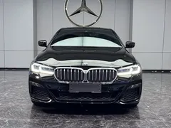 2021 BMW 5 Series 530Li Premium M Sport Package, чёрный — фото 2