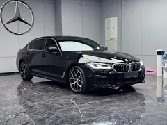 2021 BMW 5 Series 530Li Premium M Sport Package, чёрный — фото 3