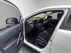 2022 Toyota Corolla Cross 2.0L Elite, белый — фото 5