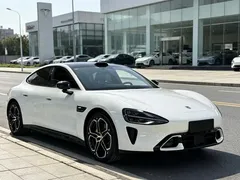 2026 Xiaomi SU7 RWD Standard, белый — фото 2