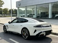 2026 Xiaomi SU7 RWD Standard, белый — фото 9