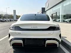 2026 Xiaomi SU7 RWD Standard, белый — фото 10