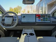 2025 Li Auto i8 Standard — фото 10