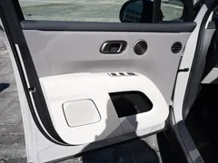 2025 Li Auto i8 Standard — фото 12