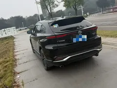 2022 Toyota Venza Hybrid 2.5L CVT 2WD Premium, чёрный — фото 4