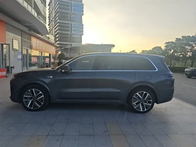 2022 Li Auto L9 Max