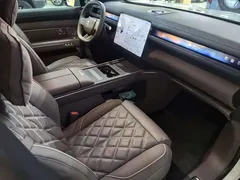2026 Nio ES8 6-seat Executive Luxury, белый — фото 9