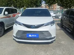2021 Toyota Sienna 2.5L Hybrid Platinum, белый — фото 2