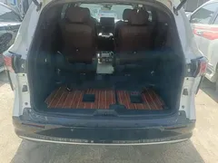 2021 Toyota Sienna 2.5L Hybrid Platinum, белый — фото 4