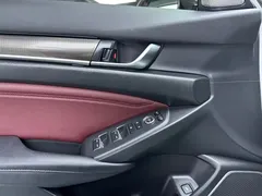 2022 Honda Accord 260TURBO Premium, белый — фото 11