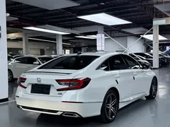 2022 Honda Accord 260TURBO Premium, белый — фото 21