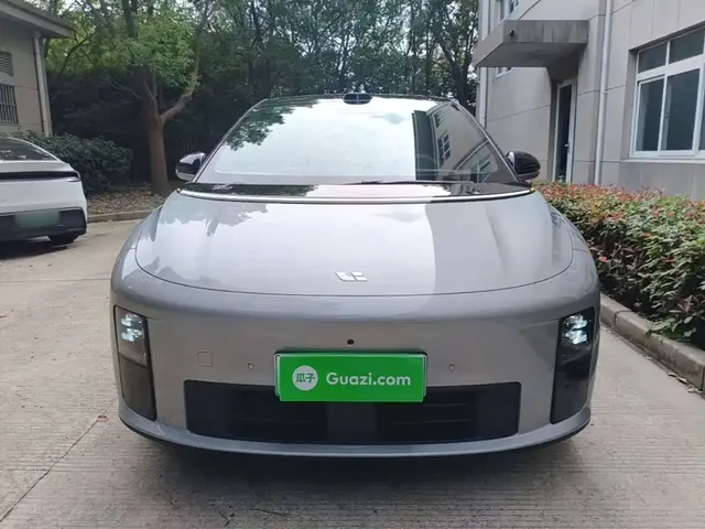 2025 Li Auto i6 4WD Standard