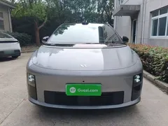 2025 Li Auto i6 4WD Standard — фото 3