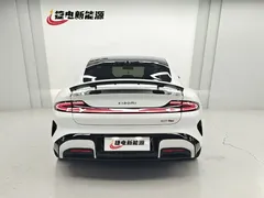 2024 Xiaomi SU7 4WD Long Range Advanced ADAS Max, белый — фото 3