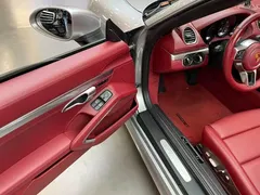 2022 Porsche 718 Boxster 2.0T — фото 11