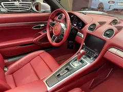 2022 Porsche 718 Boxster 2.0T — фото 13