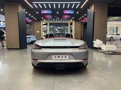 2022 Porsche 718 Boxster 2.0T — фото 18