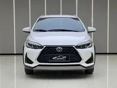 2022 Toyota Yaris L Zhixuan X 1.5L CVT Luxury Plus, белый — фото 2