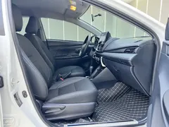 2022 Toyota Yaris L Zhixuan X 1.5L CVT Luxury Plus, белый — фото 17