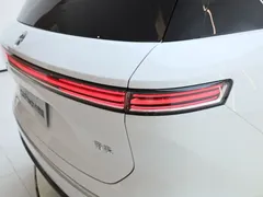 2026 Nio ES8 7-seat Executive Luxury, белый — фото 12