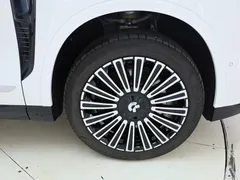 2026 Nio ES8 7-seat Executive Luxury, белый — фото 13