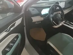 2022 Geely Emgrand L HiP 1.5TD-DHT PHEV Pro 100KM Super, белый — фото 16