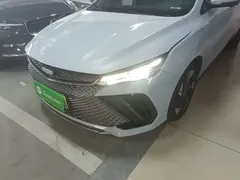 2022 Geely Emgrand L HiP 1.5TD-DHT PHEV Pro 100KM Super, белый — фото 24