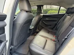 2023 Mazda 3 2.0L AT, белый — фото 5