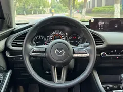 2023 Mazda 3 2.0L AT, белый — фото 7