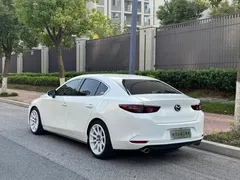2023 Mazda 3 2.0L AT, белый — фото 9