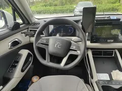 2025 BYD Yuan UP EV 301km Pilot, белый — фото 6