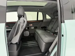 2025 Zeekr Mix Smart Driving, синий — фото 19