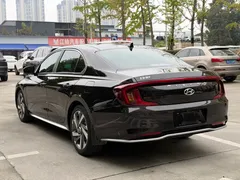2021 Hyundai Mistra 1.8L CVT LUX Premium, чёрный — фото 6