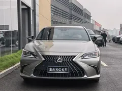 2022 Lexus ES 300h Excellence — фото 3