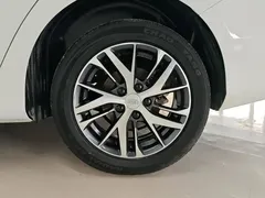 2022 Geely Emgrand 4th Gen 1.5L MT Luxury, белый — фото 6