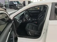 2022 Geely Emgrand 4th Gen 1.5L MT Luxury, белый — фото 9