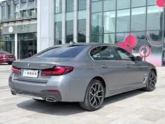2023 BMW 5 Series 530Li Premium M Sport Package, чёрный — фото 7