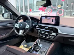 2023 BMW 5 Series 530Li Premium M Sport Package, чёрный — фото 26