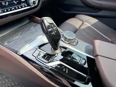 2023 BMW 5 Series 530Li Premium M Sport Package, чёрный — фото 29