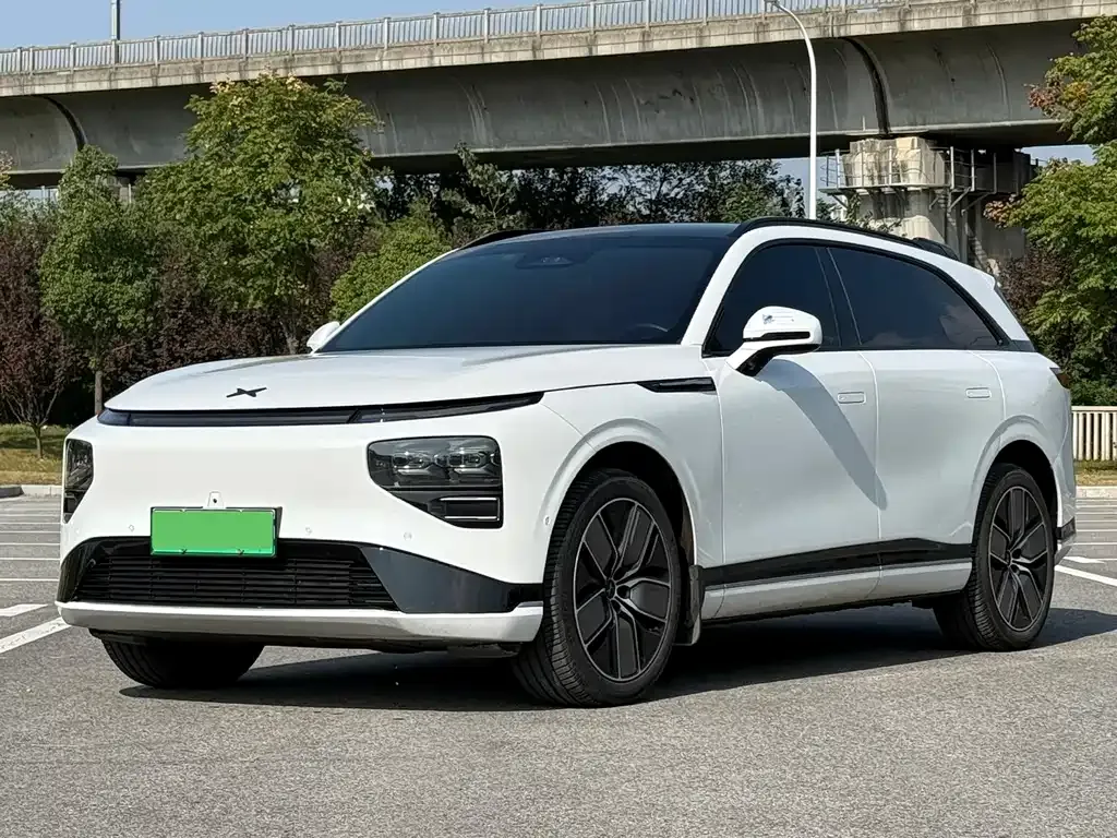 2022 Xpeng G9 702 Max