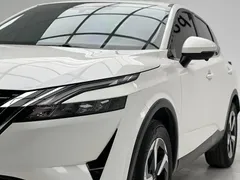 2023 Nissan Qashqai 1.3T CVT Luxury, белый — фото 3