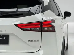 2023 Nissan Qashqai 1.3T CVT Luxury, белый — фото 17