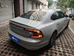 2021 Volvo S90 T8 PHEV Luxury, чёрный — фото 3