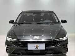 2023 Hyundai Elantra 1.5L CVT TOP Flagship — фото 2