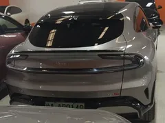 2025 Xiaomi YU7 4WD Max — фото 4