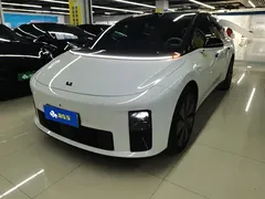 2025 Li Auto i6 4WD Standard, белый — фото 1