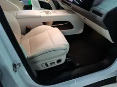 2025 Li Auto i6 4WD Standard, белый — фото 8