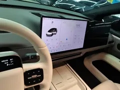 2025 Li Auto i6 4WD Standard, белый — фото 13
